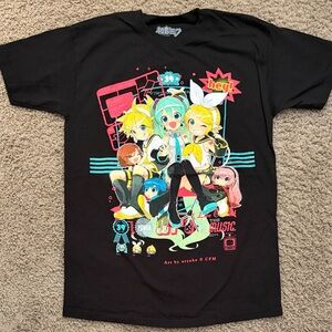 Hatsune Miku Graphic Tee